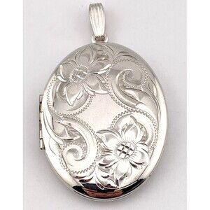 Vintage Large Walter E Hayward Sterling Silver Engraved Floral Locket Pendant